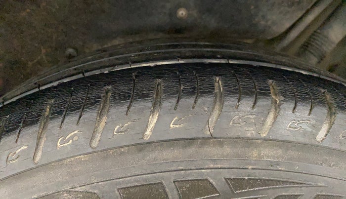 2019 Mahindra MARAZZO M4 8 STR, Diesel, Manual, 52,280 km, Left Rear Tyre Tread