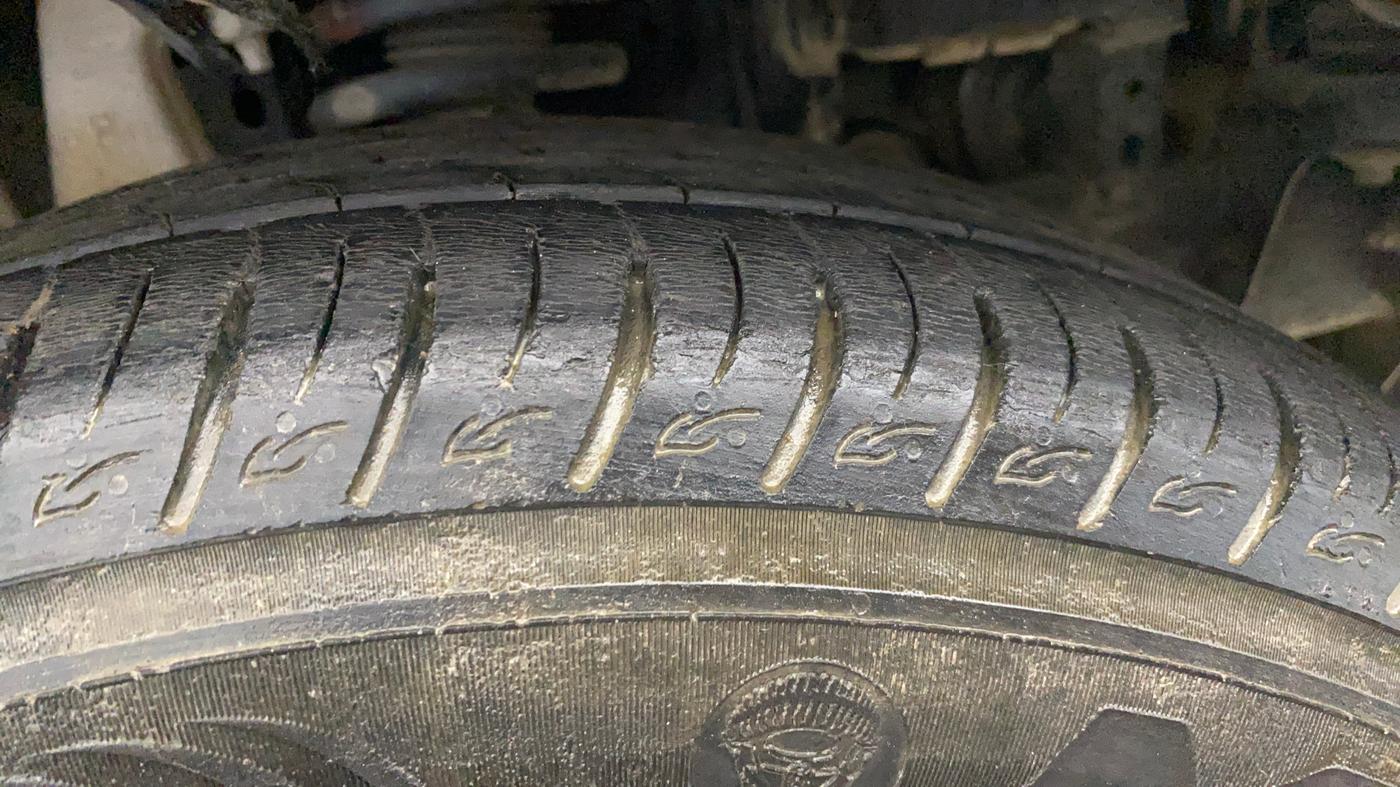 2019 Mahindra MARAZZO M4 8 STR, Diesel, Manual, 52,280 km, Right Front Tyre Tread