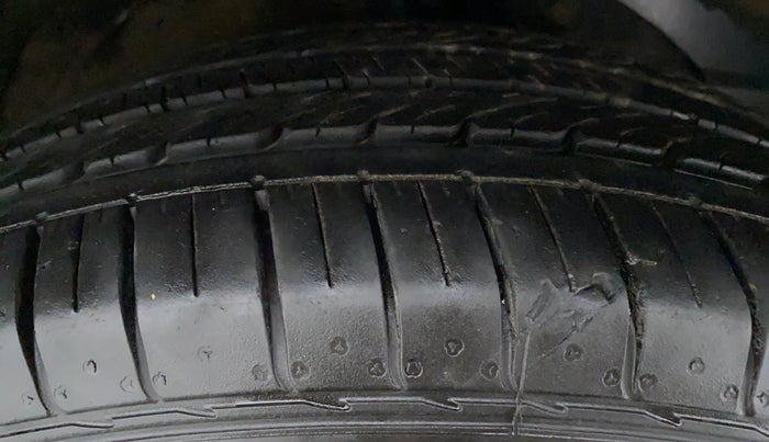 2020 MG HECTOR PLUS SHARP DCT, Petrol, Automatic, 17,987 km, Right Rear Tyre Tread