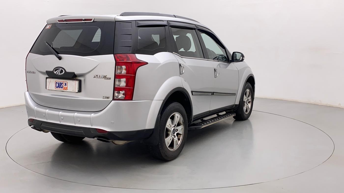 2014 Mahindra XUV500 W8, Diesel, Manual, 1,24,882 km, Right Back Diagonal