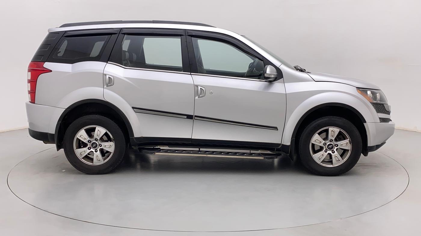 2014 Mahindra XUV500 W8, Diesel, Manual, 1,24,882 km, Right Side View