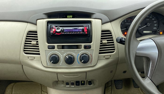 2014 Toyota Innova 2.5 GX 8 STR BS IV, Diesel, Manual, 41,457 km, Air Conditioner