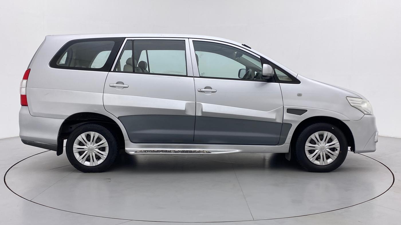 2014 Toyota Innova 2.5 GX 8 STR BS IV, Diesel, Manual, 41,457 km, Right Side View