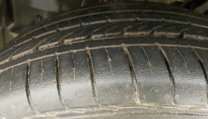 2021 Nissan MAGNITE XL Turbo CVT, Petrol, Automatic, 23,047 km, Left Front Tyre Tread