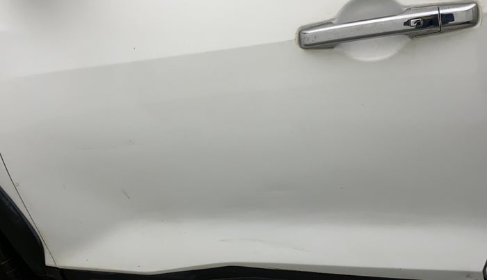 2021 Nissan MAGNITE XL Turbo CVT, Petrol, Automatic, 23,047 km, Front passenger door - Slightly dented
