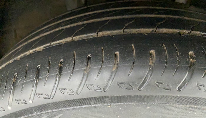 2021 Nissan MAGNITE XL Turbo CVT, Petrol, Automatic, 23,047 km, Right Front Tyre Tread
