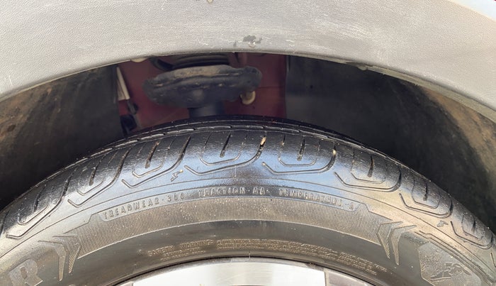 2021 Skoda KUSHAQ STYLE 1.5L TSI DSG, Petrol, Automatic, 55,864 km, Right Front Tyre Tread