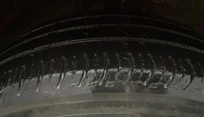 2021 Maruti S PRESSO VXI, Petrol, Manual, 50,032 km, Right Front Tyre Tread