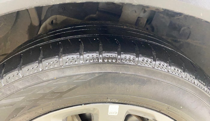 2020 Ford FREESTYLE TITANIUM 1.2 PETROL, Petrol, Manual, 44,725 km, Left Front Tyre Tread