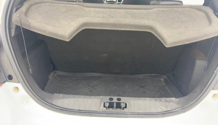 2020 Ford FREESTYLE TITANIUM 1.2 PETROL, Petrol, Manual, 44,725 km, Boot Inside