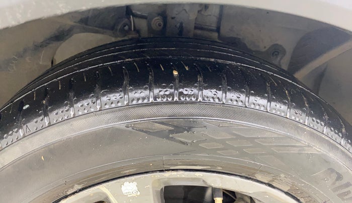 2020 Ford FREESTYLE TITANIUM 1.2 PETROL, Petrol, Manual, 44,725 km, Right Front Tyre Tread