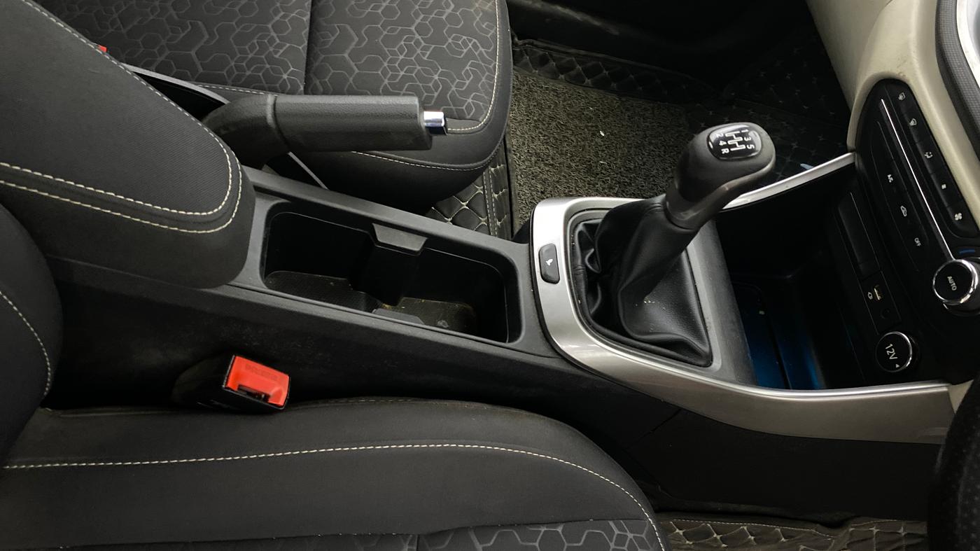2021 Tata ALTROZ XZ PETROL, Petrol, Manual, 37,218 km, Gear Lever