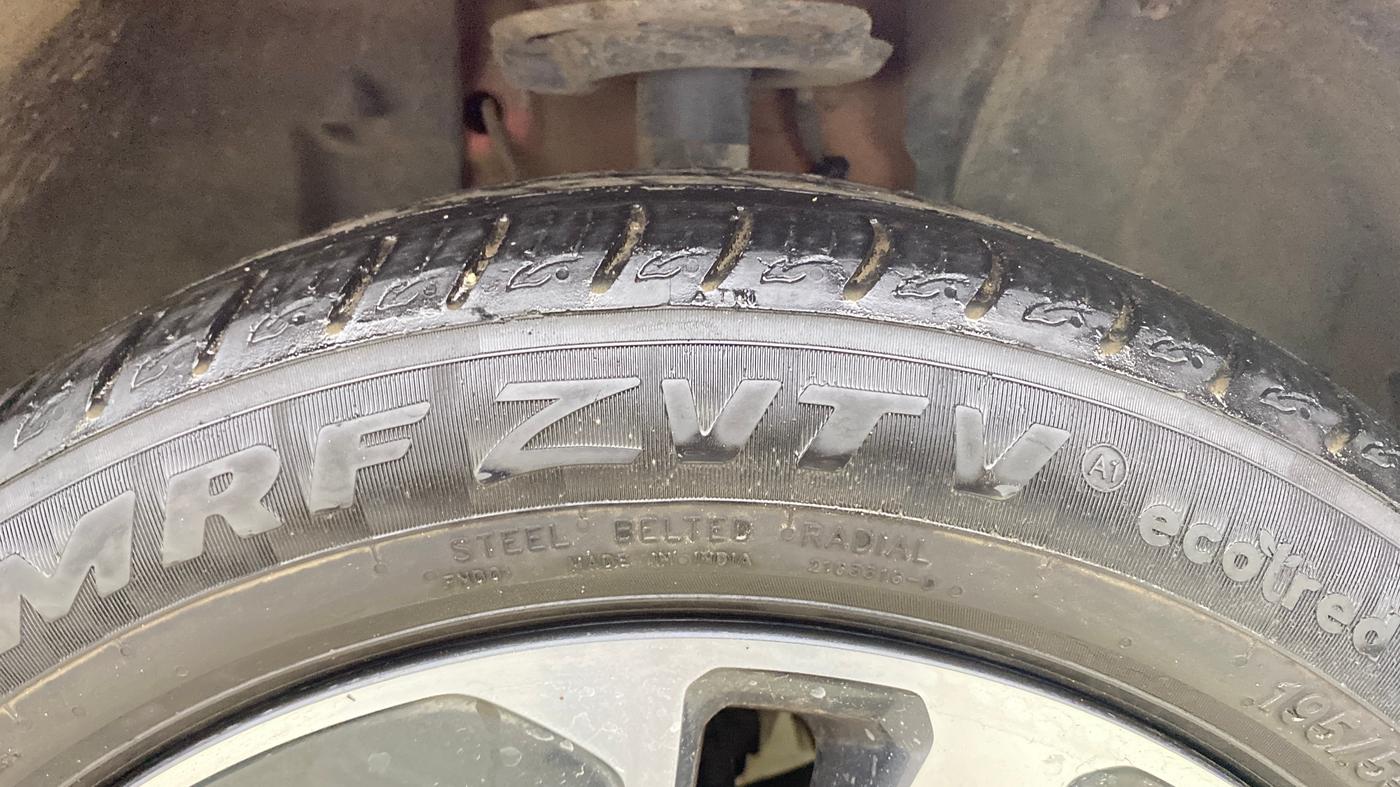 2021 Tata ALTROZ XZ PETROL, Petrol, Manual, 37,218 km, Right Front Tyre Tread
