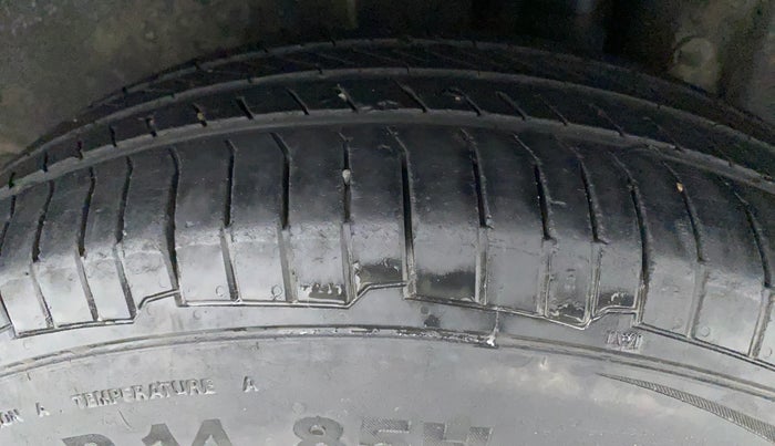 2012 Maruti Swift VDI, Diesel, Manual, 87,871 km, Left Rear Tyre Tread