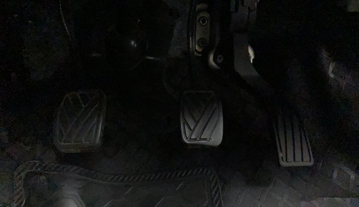 2012 Maruti Swift VDI, Diesel, Manual, 87,871 km, Pedals