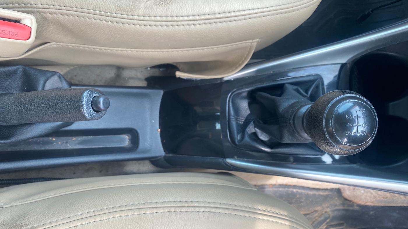 2021 Toyota YARIS J MT, Petrol, Manual, 1,49,716 km, Gear Lever