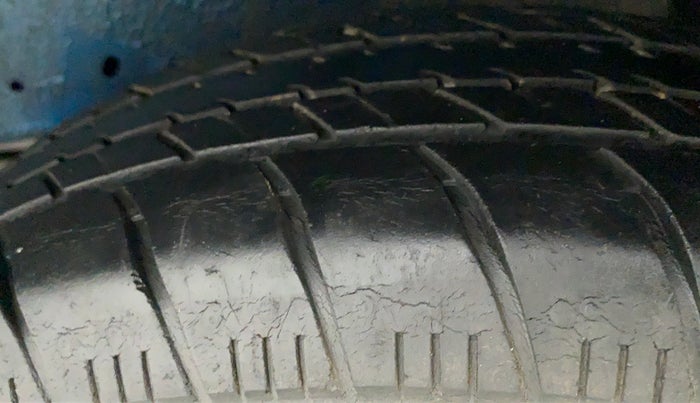 2014 Maruti Celerio VXI AMT, Petrol, Automatic, 53,862 km, Left Rear Tyre Tread