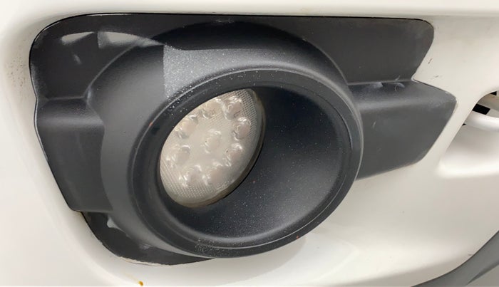 2017 Renault Kwid 1.0 RXT, Petrol, Manual, 71,331 km, Right fog light - Not working/Broken