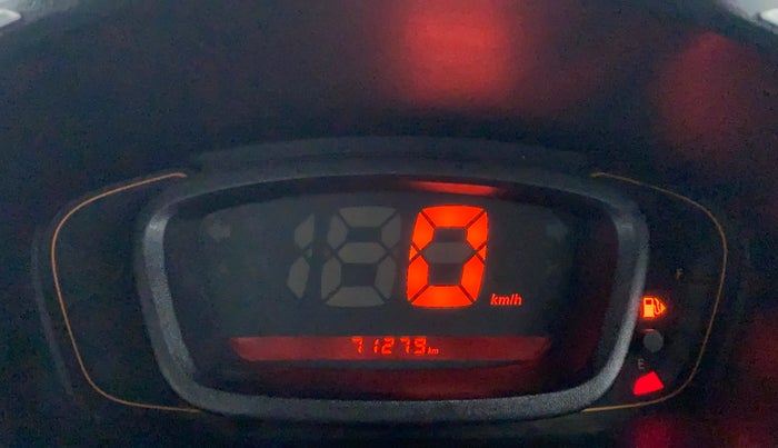 2017 Renault Kwid 1.0 RXT, Petrol, Manual, 71,331 km, Odometer Image