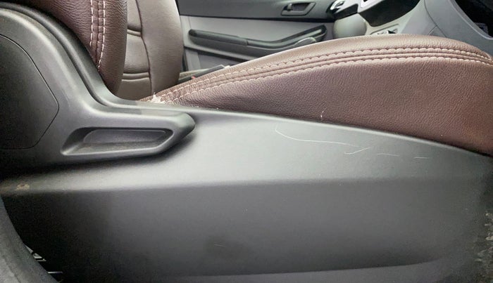 2021 Tata Tiago XT LIMITED EDITION PETROL, Petrol, Manual, 20,856 km, Driver Side Adjustment Panel
