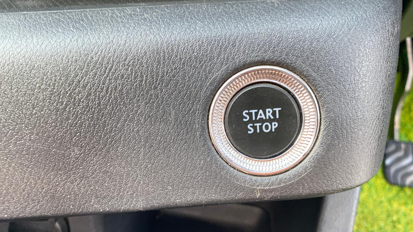 2021 Nissan MAGNITE XV PREMIUM, Petrol, Manual, 38,247 km, Keyless Start/ Stop Button