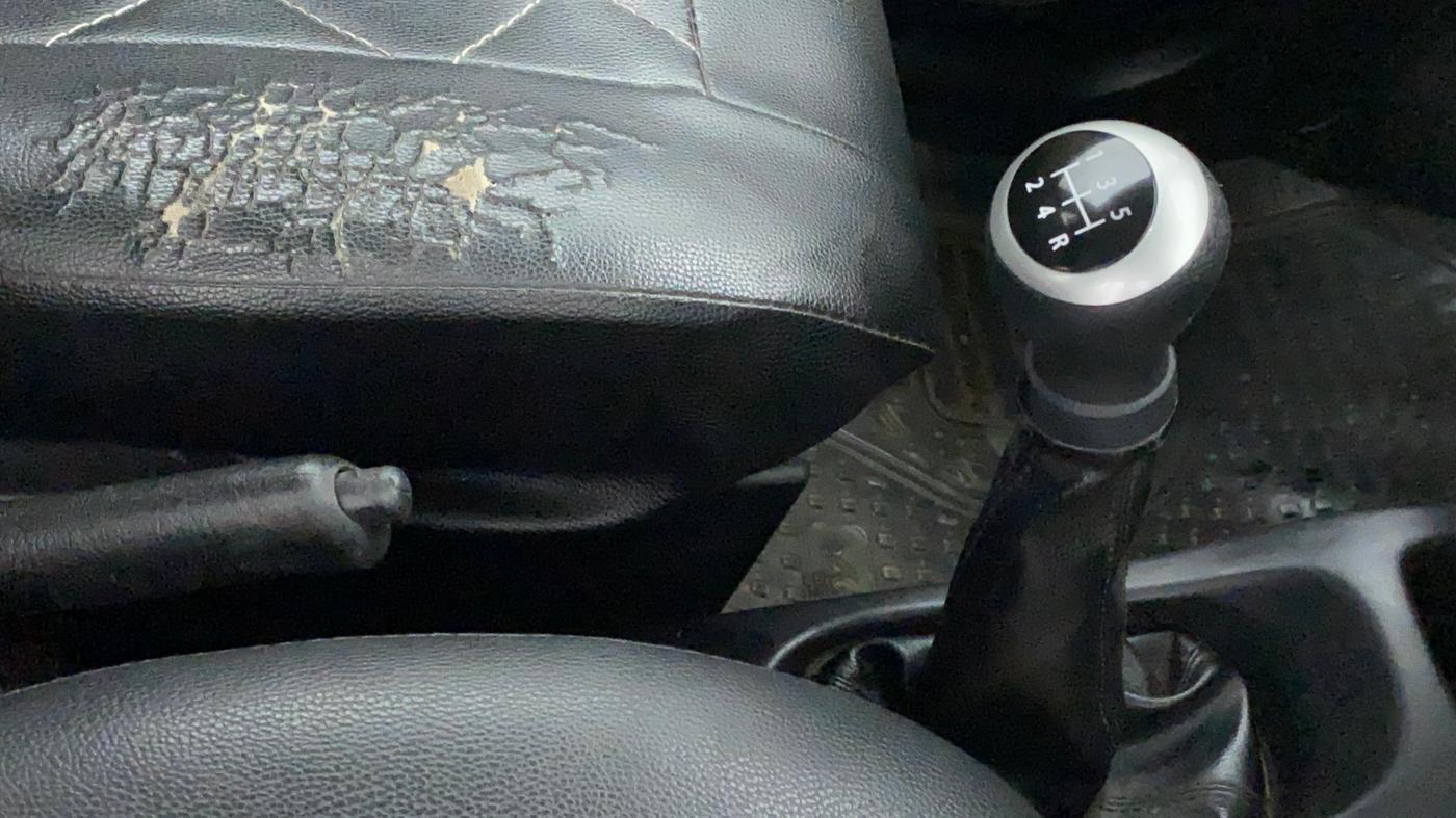 2017 Maruti Wagon R 1.0 LXI CNG, CNG, Manual, 70,416 km, Gear Lever