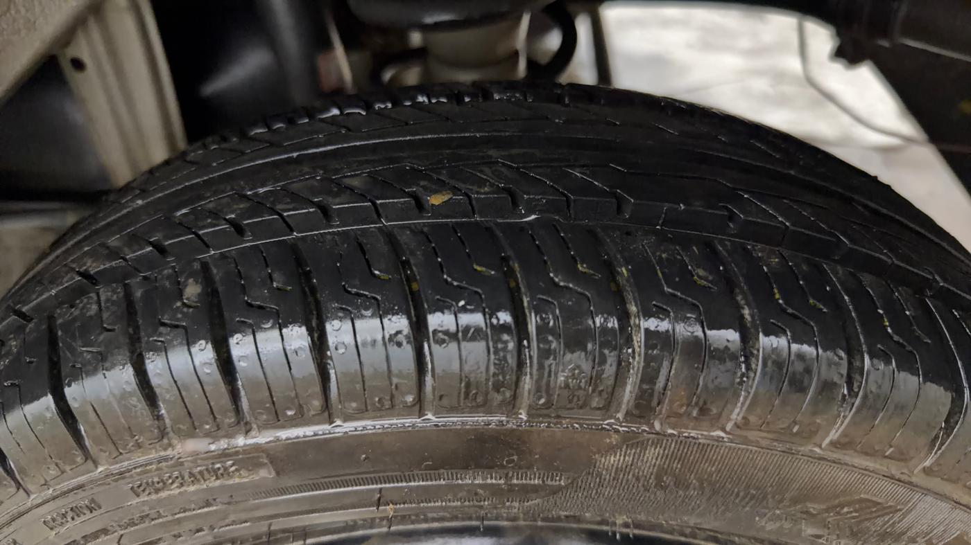 2012 Maruti Alto 800 LX CNG, CNG, Manual, 71,627 km, Left Rear Tyre Tread