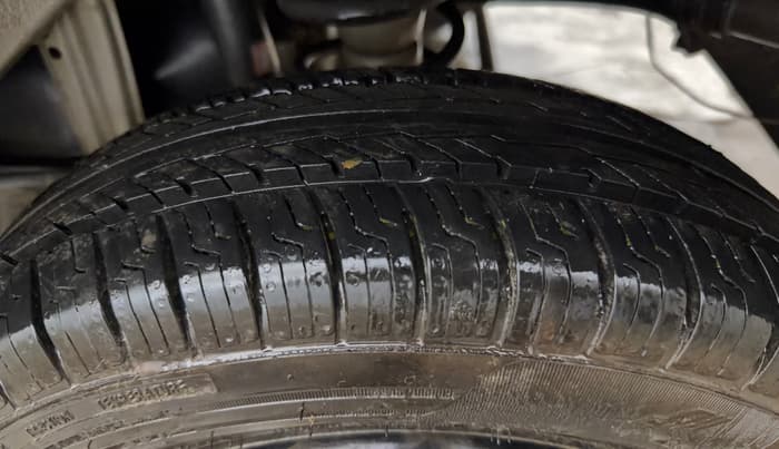 2012 Maruti Alto 800 LX CNG, CNG, Manual, 71,627 km, Left Rear Tyre Tread
