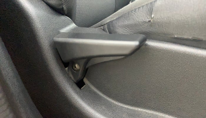 2018 Tata Tiago XTA PETROL, Petrol, Automatic, 49,239 km, Driver Side Adjustment Panel