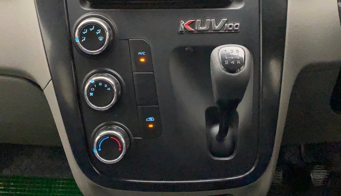 2016 Mahindra Kuv100 K4 PLUS 6 STR, Petrol, Manual, 47,491 km, Gear Lever