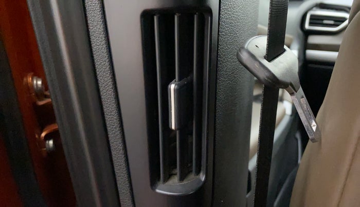 2019 Tata Harrier XZ 2.0L Kryotec, Diesel, Manual, 90,021 km, Rear AC Vents