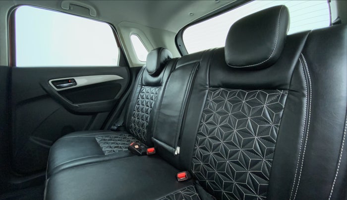 2016 Maruti Vitara Brezza ZDI PLUS DUAL TONE, Diesel, Manual, 1,50,258 km, Right Side Rear Door Cabin