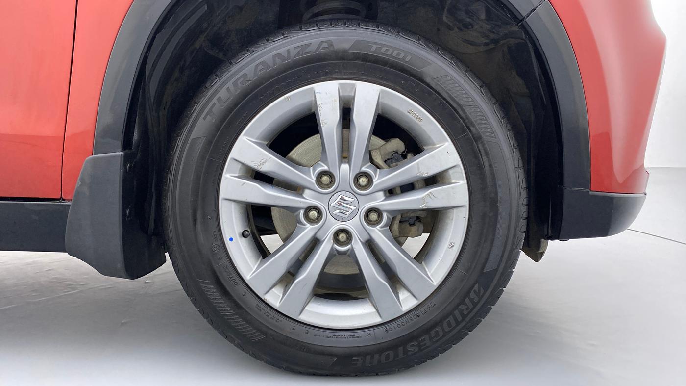 2016 Maruti Vitara Brezza ZDI PLUS DUAL TONE, Diesel, Manual, 1,50,258 km, Right Front Wheel