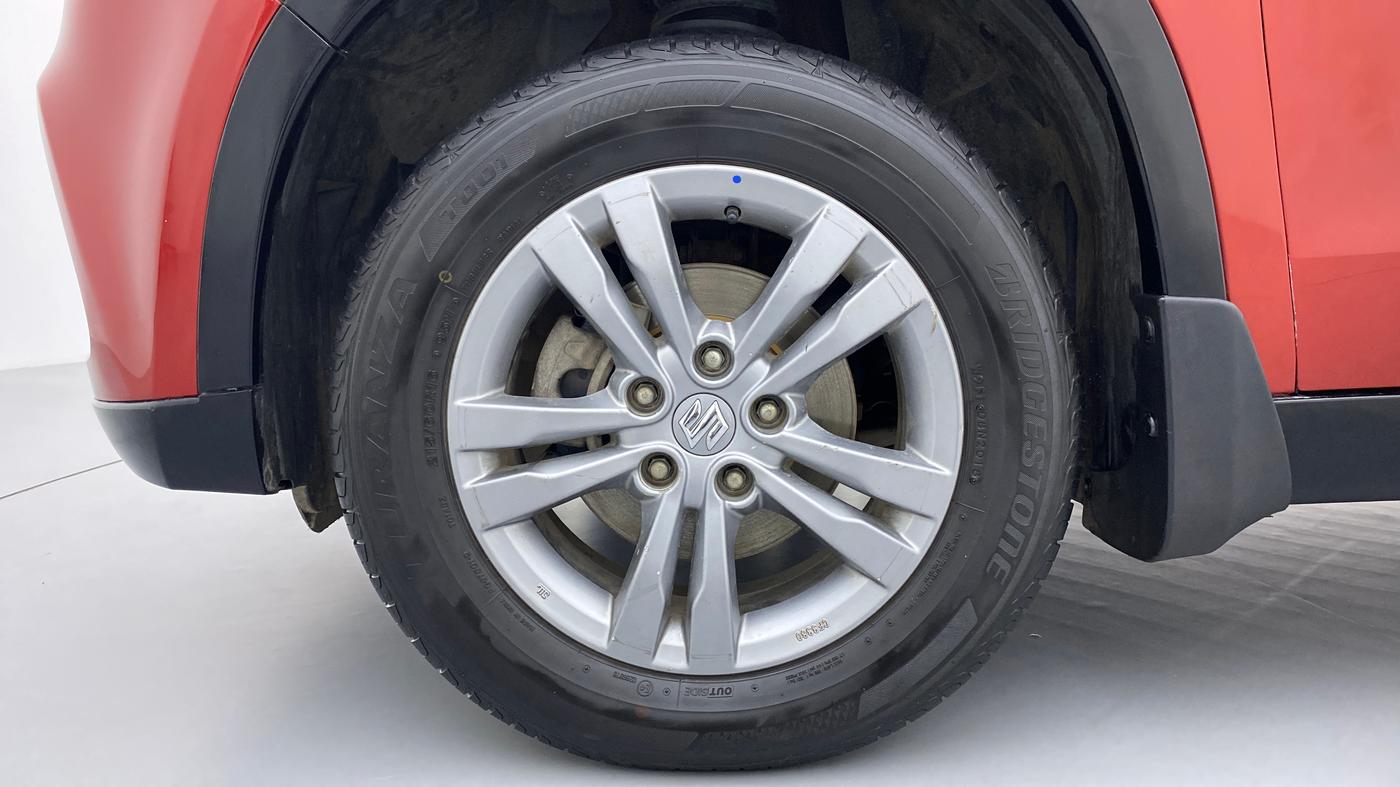 2016 Maruti Vitara Brezza ZDI PLUS DUAL TONE, Diesel, Manual, 1,50,258 km, Left Front Wheel