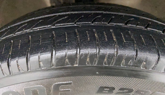 2015 Maruti Wagon R 1.0 LXI CNG, CNG, Manual, 53,208 km, Right Front Tyre Tread