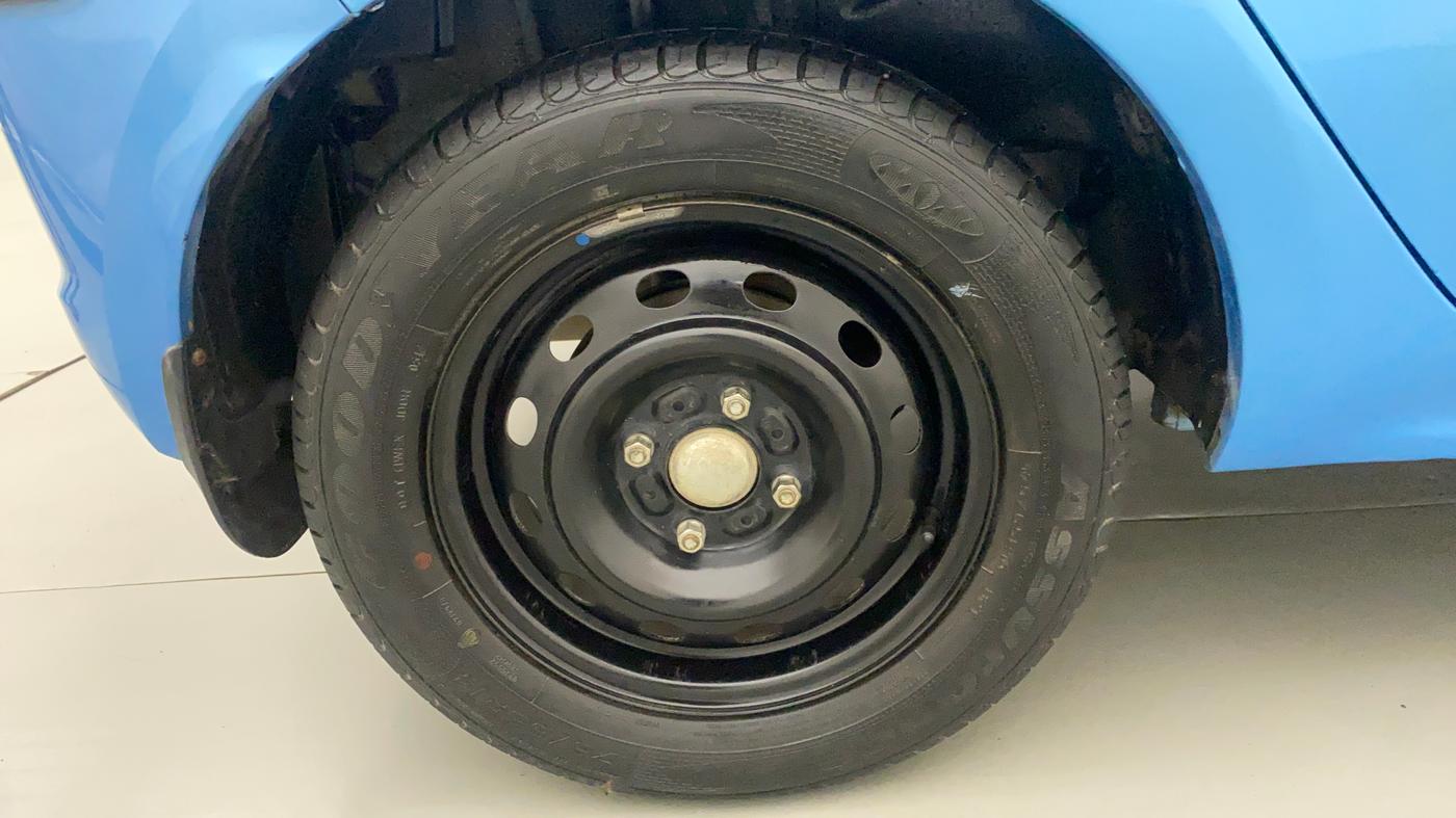 2017 Tata Tiago XZ PETROL, Petrol, Manual, 37,602 km, Right Rear Wheel
