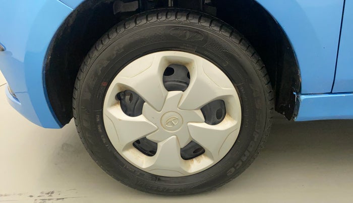 2017 Tata Tiago XZ PETROL, Petrol, Manual, 37,602 km, Left Front Wheel