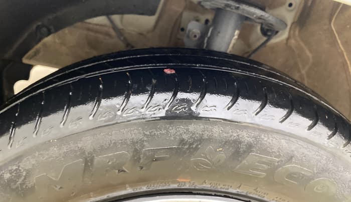 2025 Maruti Swift VXi, Petrol, Manual, 35,490 km, Left Front Tyre Tread