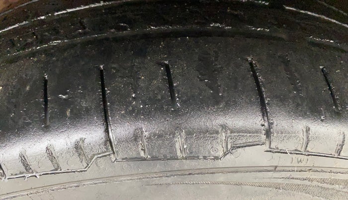 2013 Volkswagen Polo TRENDLINE 1.2L PETROL, Petrol, Manual, 79,582 km, Right Front Tyre Tread