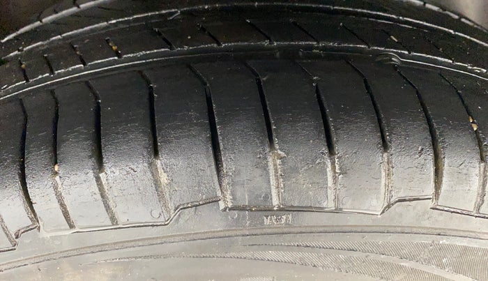 2013 Volkswagen Polo TRENDLINE 1.2L PETROL, Petrol, Manual, 79,582 km, Right Rear Tyre Tread