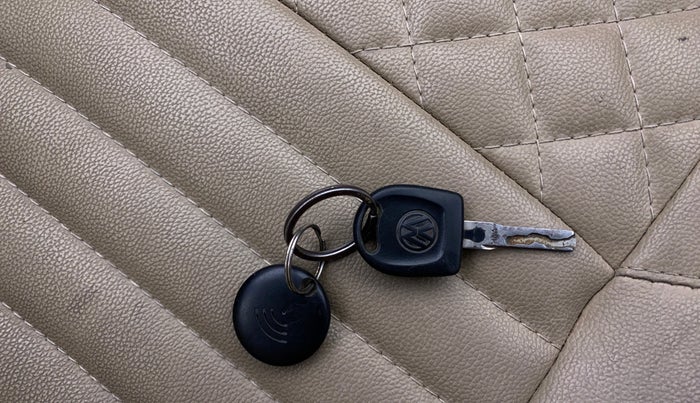 2013 Volkswagen Polo TRENDLINE 1.2L PETROL, Petrol, Manual, 79,582 km, Key Close Up