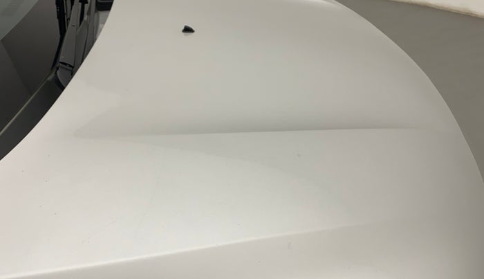 2018 Renault Kwid RXT 1.0 AMT (O), Petrol, Automatic, 22,487 km, Bonnet (hood) - Minor scratches