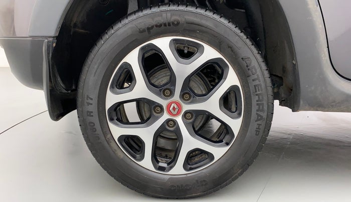 2020 Renault Duster RXS 1.3 TURBO PETROL MT, Petrol, Manual, 30,412 km, Right Rear Wheel