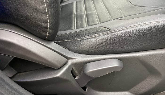 2019 Ford New Figo 1.2 TITANIUM, Petrol, Manual, 21,683 km, Driver Side Adjustment Panel