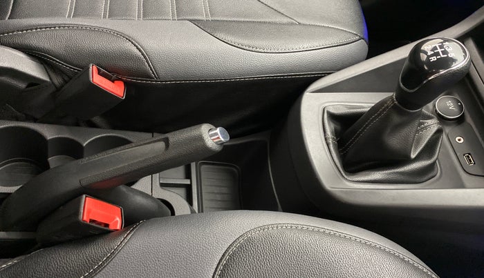 2019 Ford New Figo 1.2 TITANIUM, Petrol, Manual, 21,683 km, Gear Lever