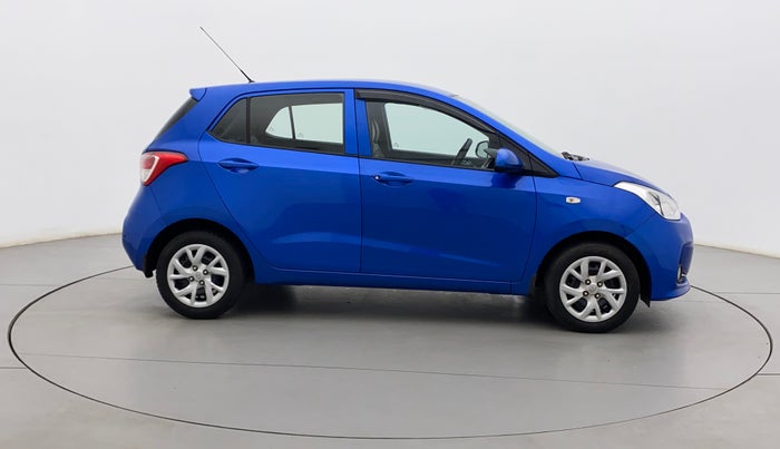 2017 Hyundai Grand i10 SPORTZ 1.2 KAPPA VTVT, Petrol, Manual, 13,705 km, Right Side View