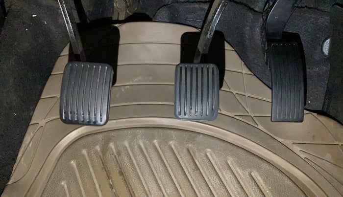 2014 Hyundai Xcent SX 1.2 (O), Petrol, Manual, 60,041 km, Pedals