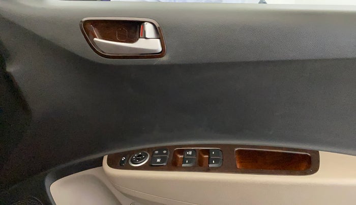 2014 Hyundai Xcent SX 1.2 (O), Petrol, Manual, 60,041 km, Driver Side Door Panels Control