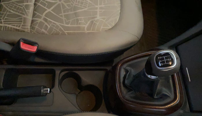 2014 Hyundai Xcent SX 1.2 (O), Petrol, Manual, 60,041 km, Gear Lever