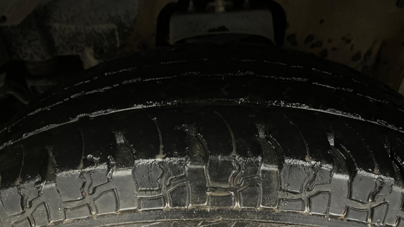 2021 Mahindra Thar LX PETROL HT 4WD AT, Petrol, Automatic, 36,638 km, Left Front Tyre Tread